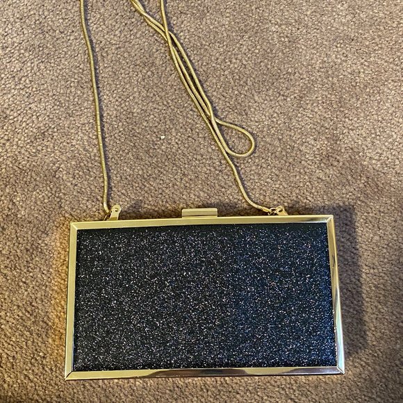 Holiday Clutch - Picture 2 of 6